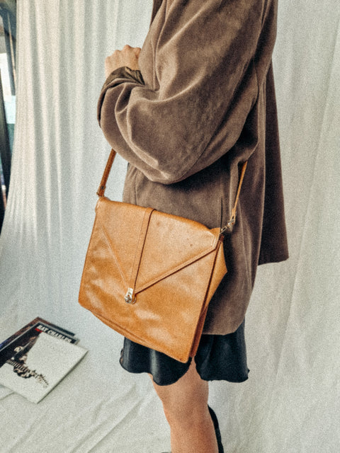 vintage leather envelope bag